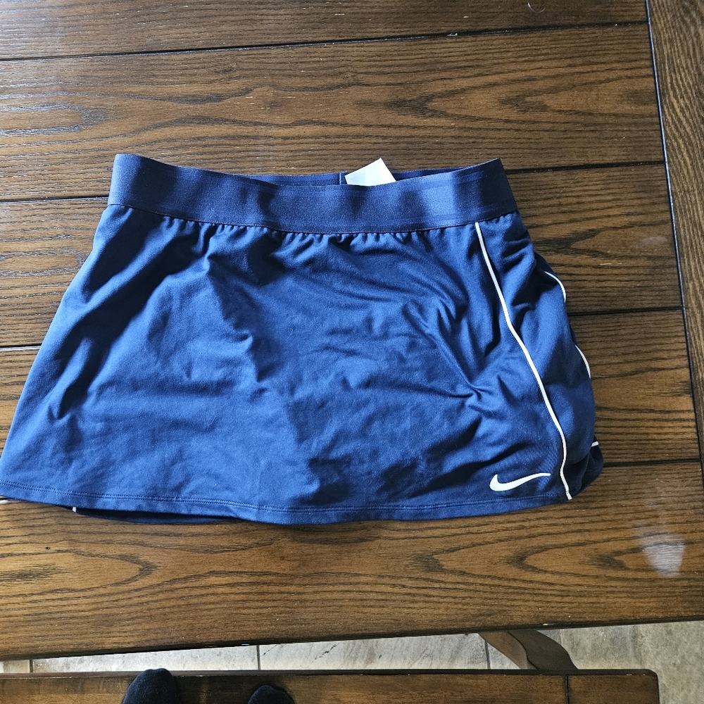 Nike Women's Dri-FIT Mid-Rise  Skort